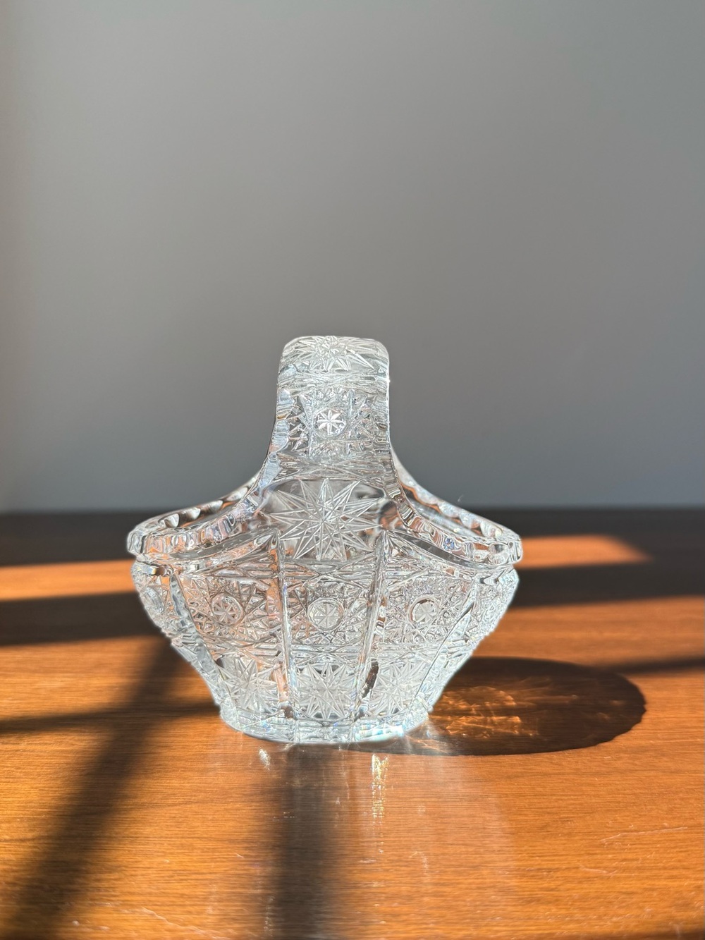 Mini crystal basket